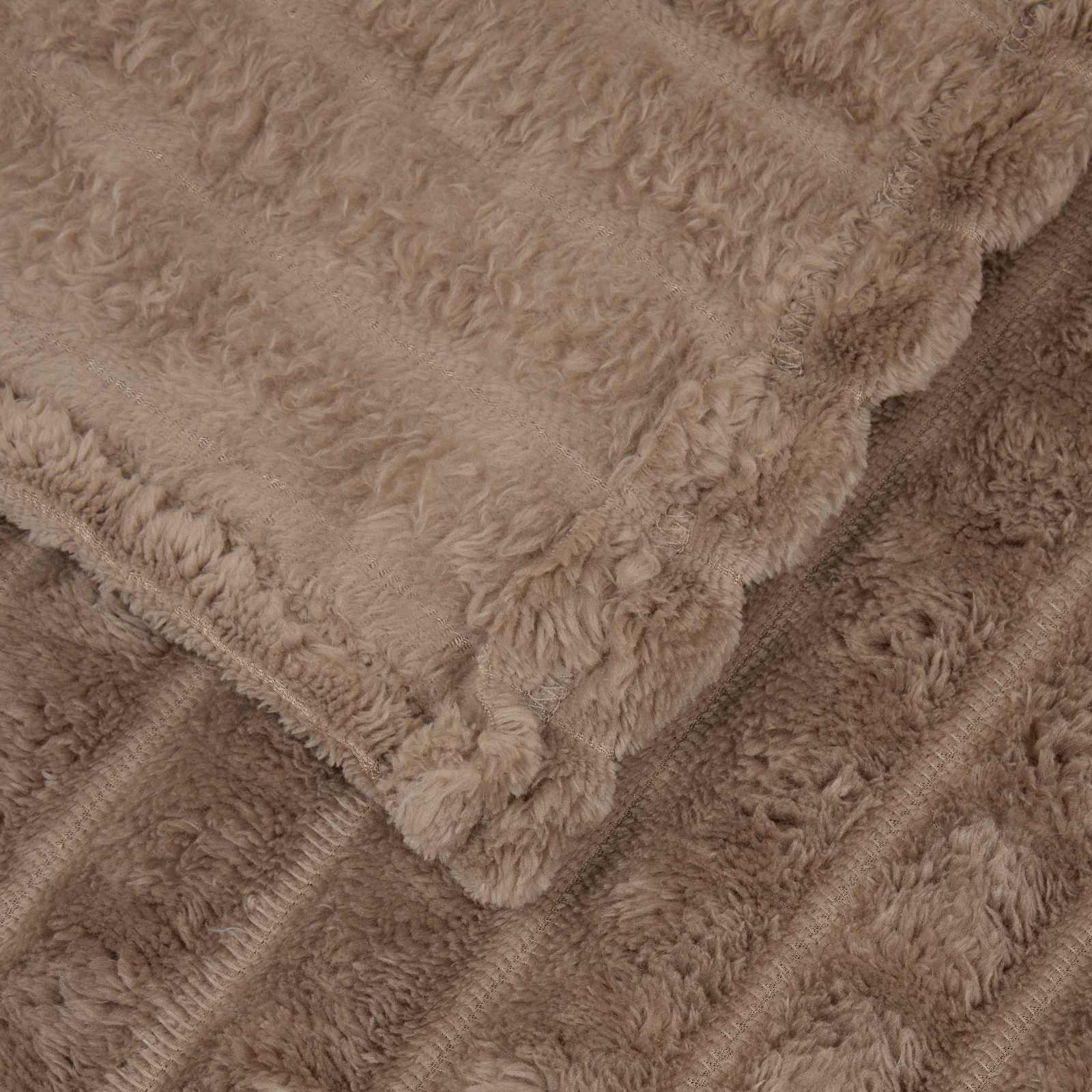 Überwurfdecke Beige 150 x 130 cm Fleece