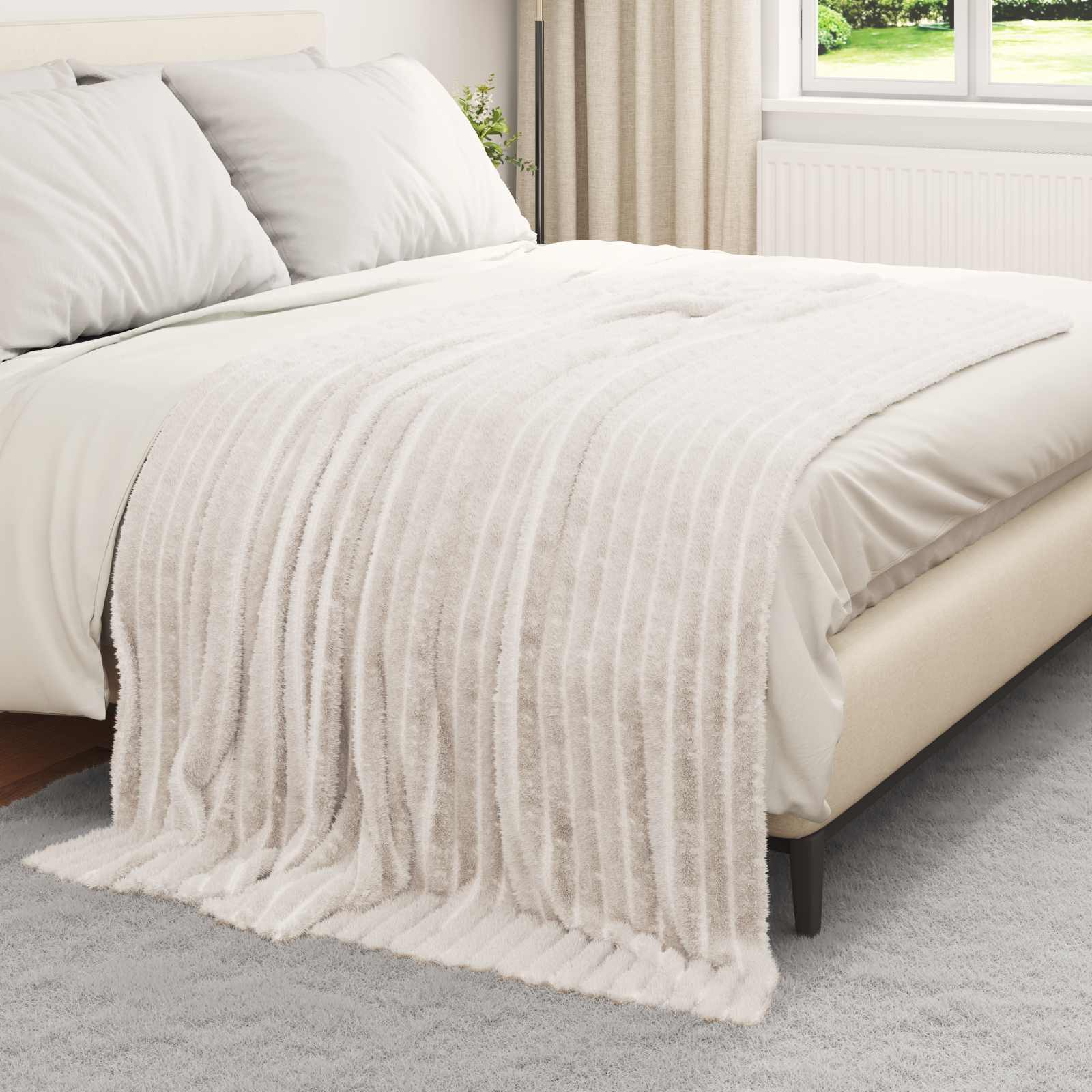 Überwurfdecke Beige 150 x 130 cm Fleece