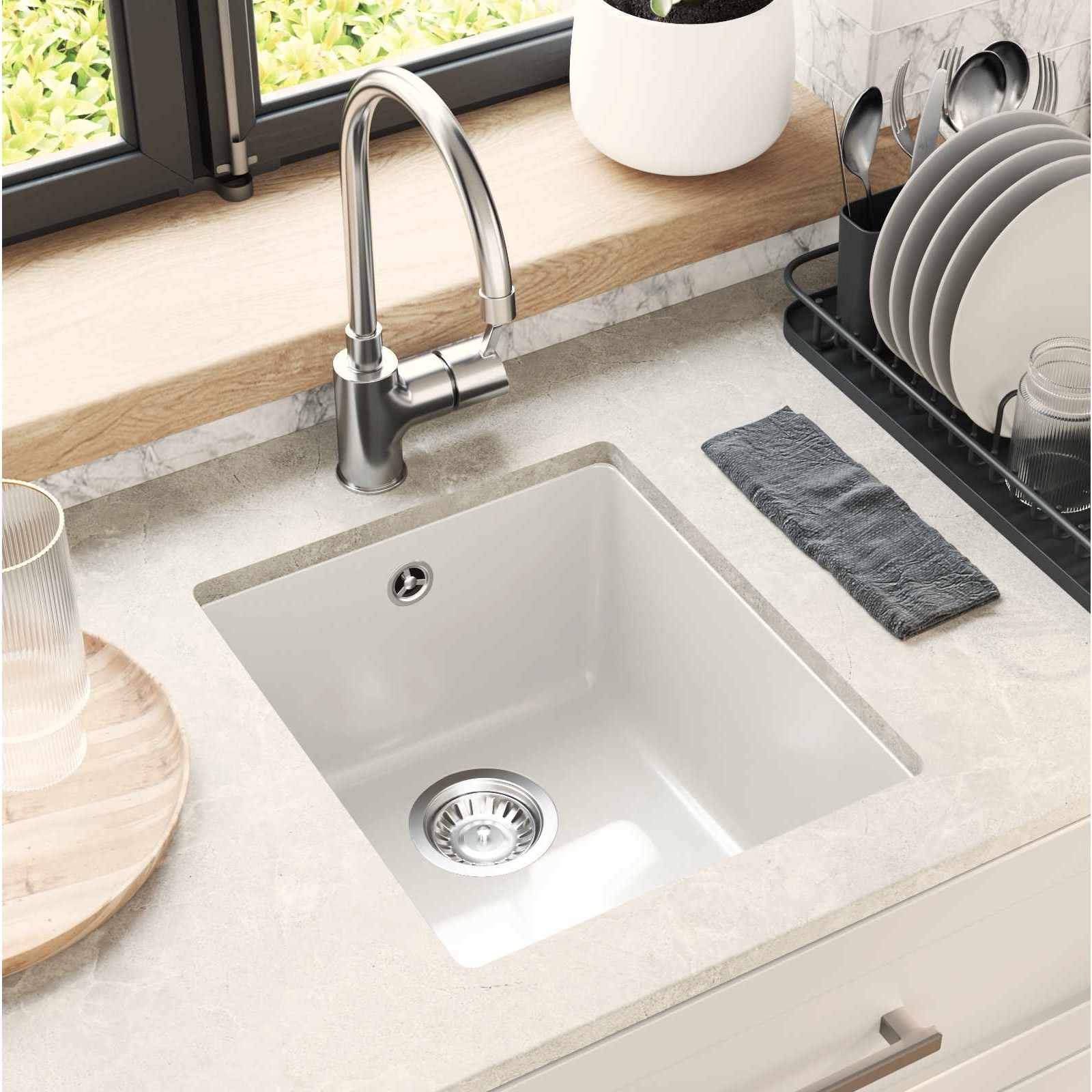 Waschbecken Schwarz 370 x 460 mm 80% Quarz und 20% Harz