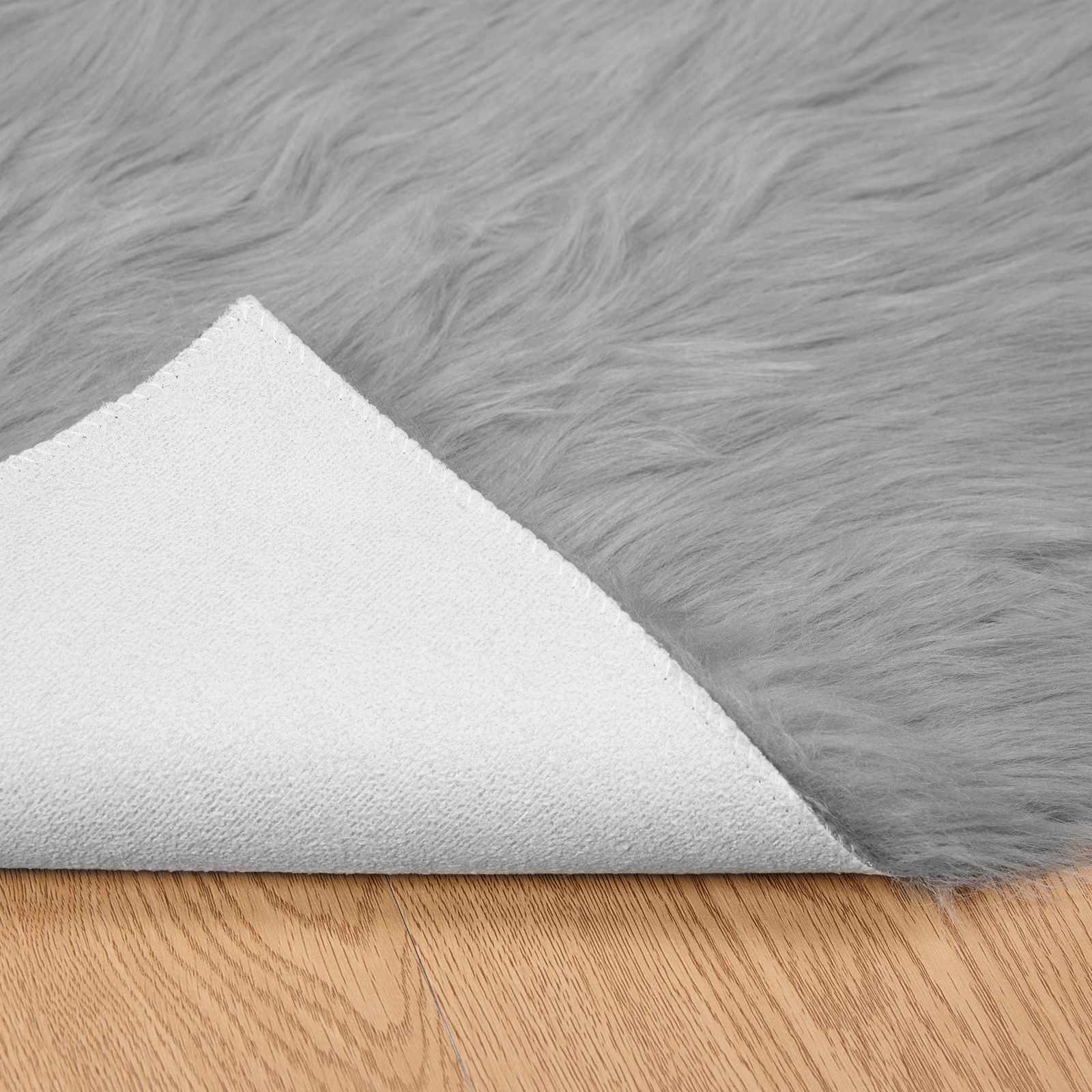 Teppich aus Kunstschaffell TAFALLA Weiß 60 x 110 cm Polyester