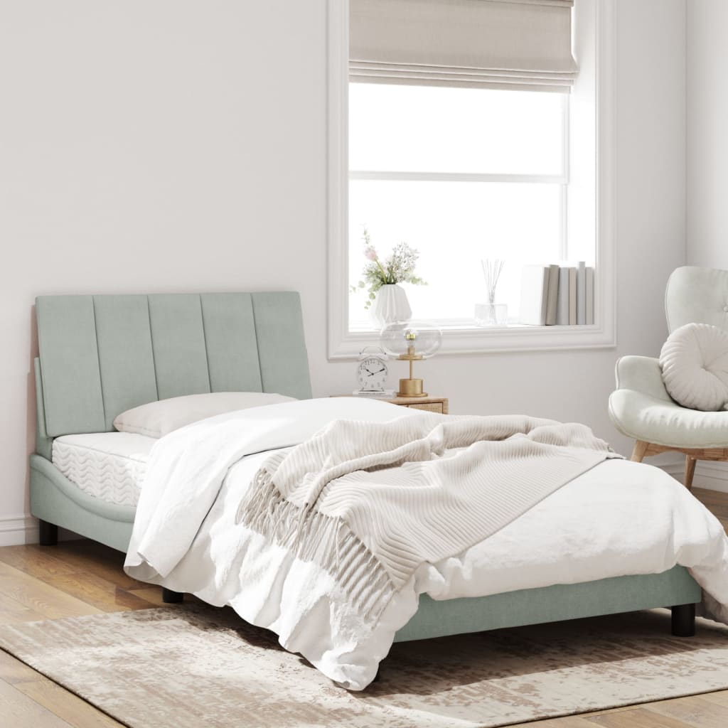 Bett mit Matratze "Hanko" Hellgrau 80x200 cm Samt