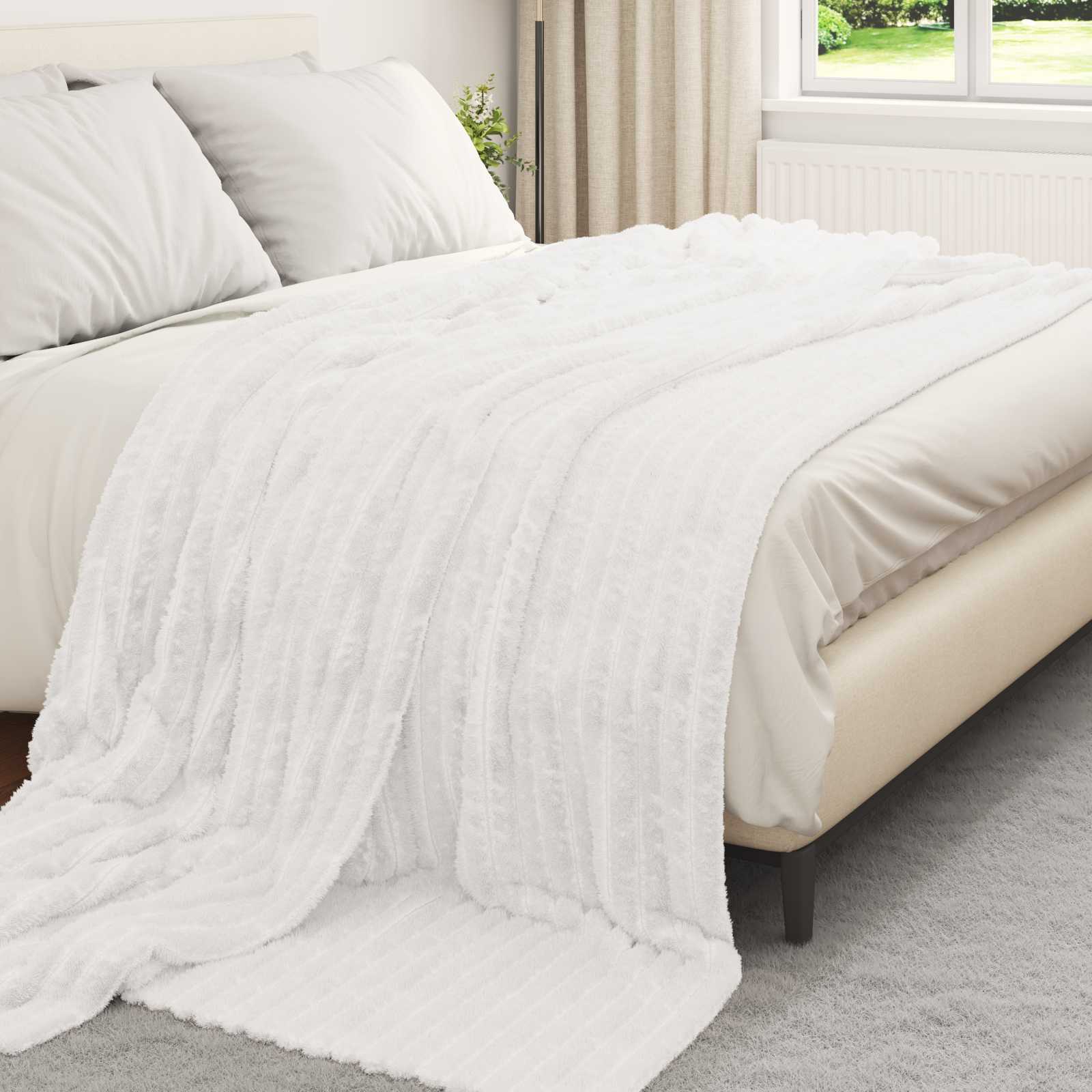 Überwurfdecke Beige 150 x 130 cm Fleece