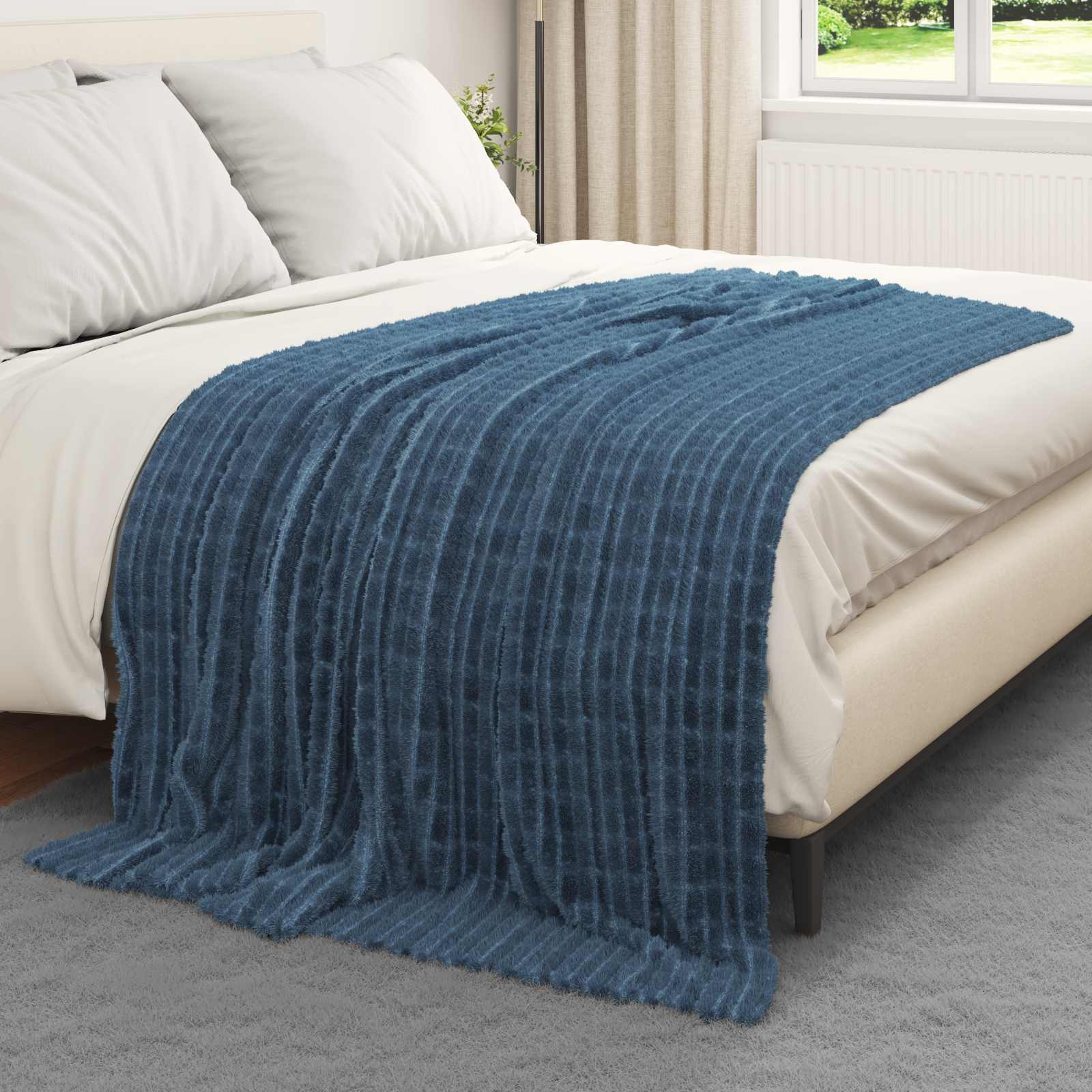 Überwurfdecke Beige 150 x 130 cm Fleece