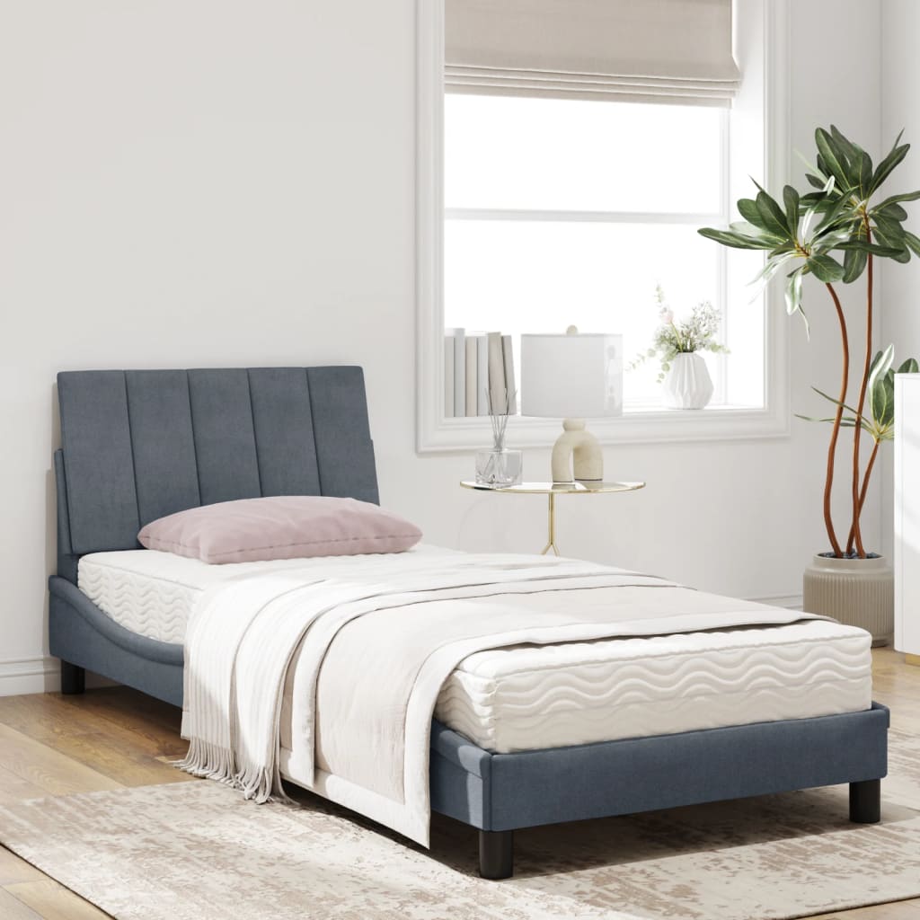 Bett mit Matratze "Hanko" Hellgrau 80x200 cm Samt