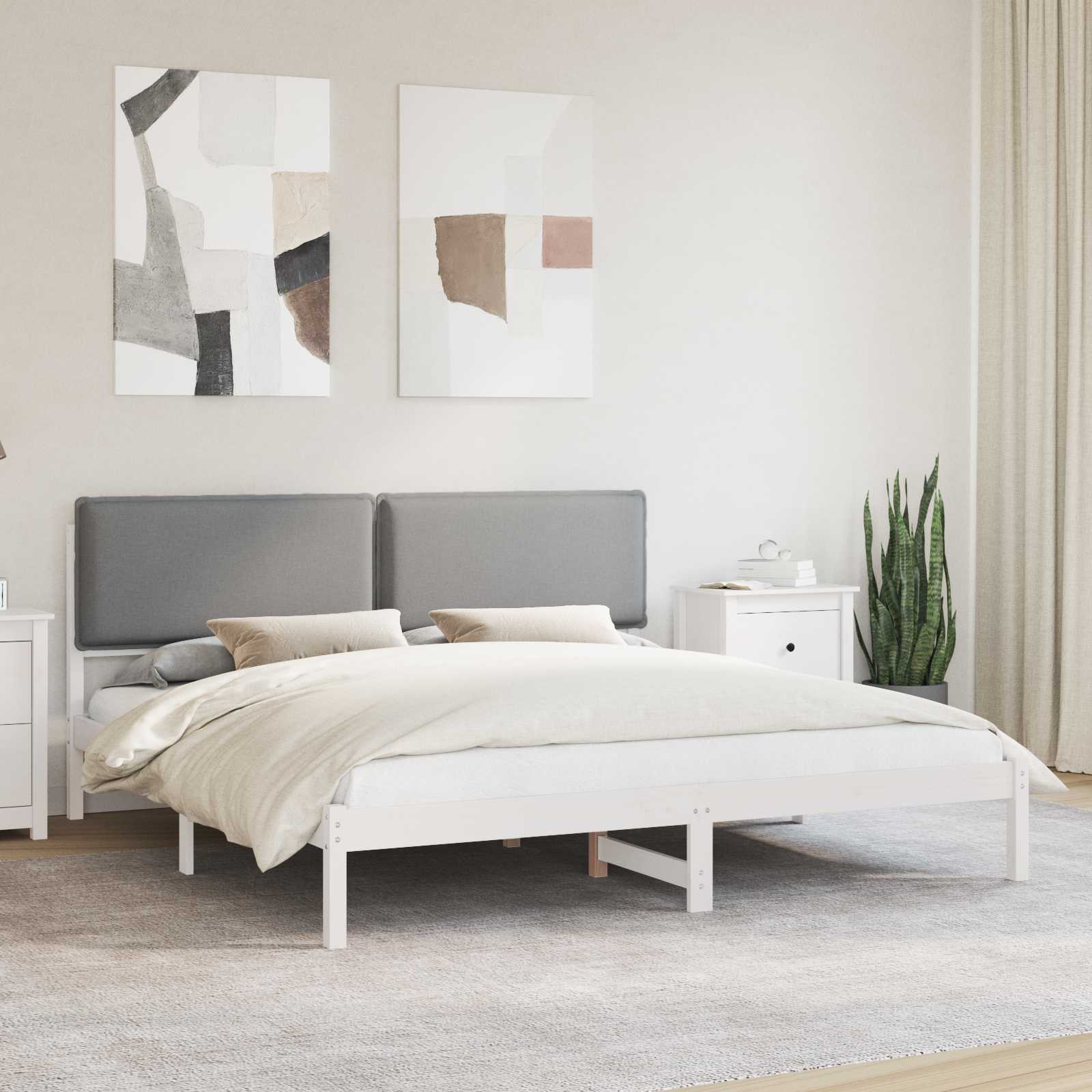 Bettgestell mit gepolstertem Kopfteil Hellgrau 200 x 200 cm