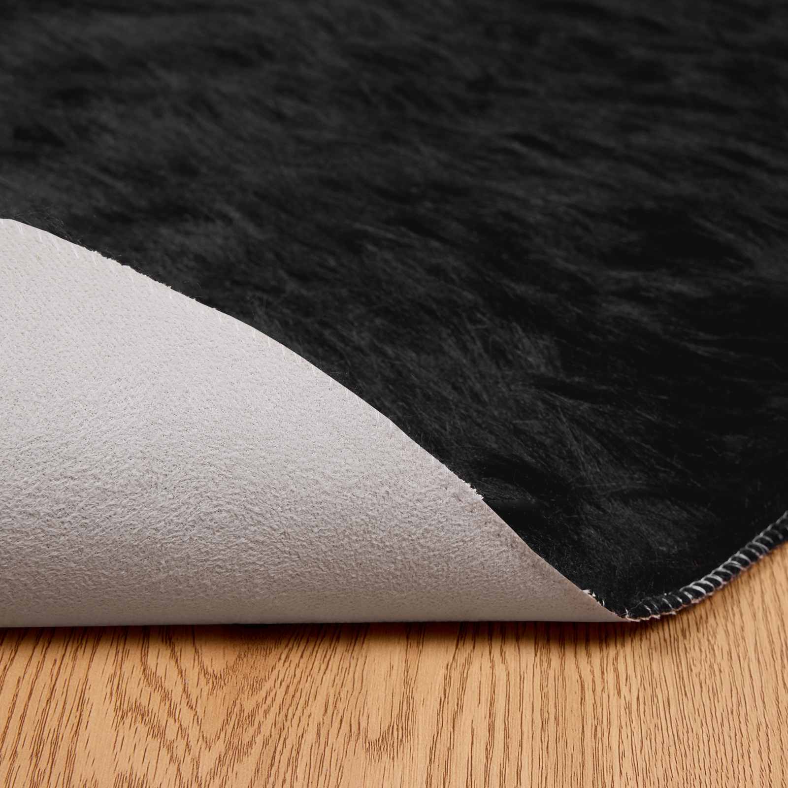 Teppich aus Kunstschaffell TAFALLA Weiß 60 x 110 cm Polyester
