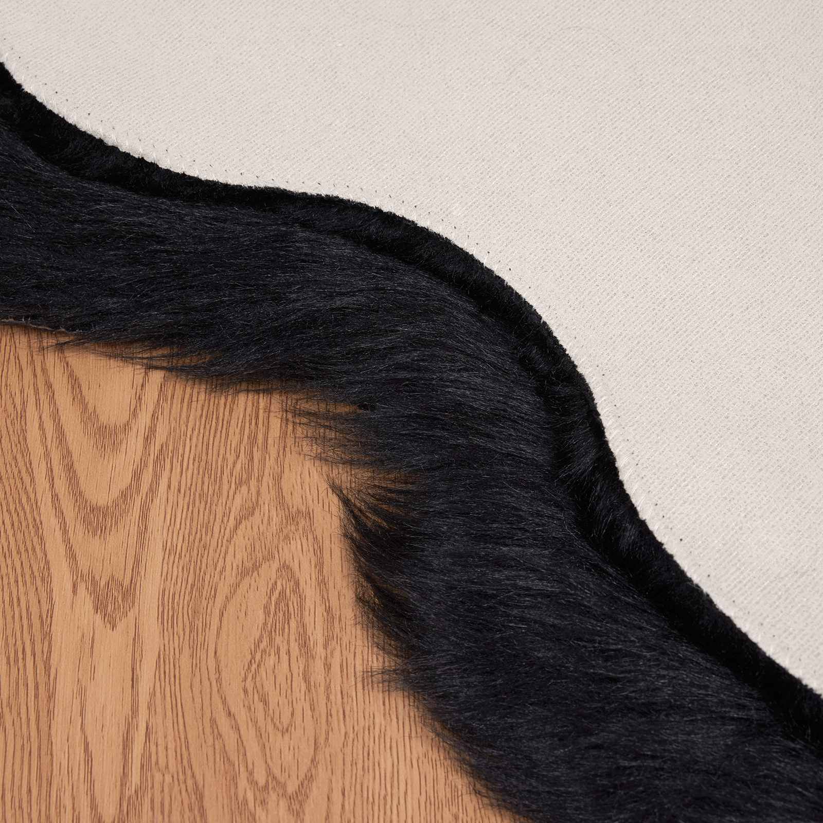 Teppich aus Kunstschaffell TAFALLA Weiß 60 x 110 cm Polyester